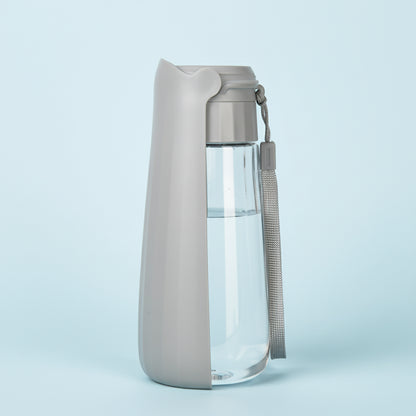 Portable Hundetrinkflasche 550 ml – Faltbar, Auslaufsicher & Ideal für Outdoor-Aktivitäten