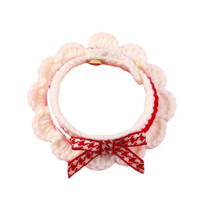 Haustier-Lätzchen mit Schleife – Gestrickter Schal für Welpen, Hunde & Katzen